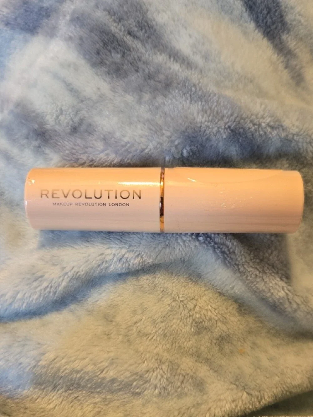 3/$10 Bundle Deals Revolution Fast Base Stick Foundation F6